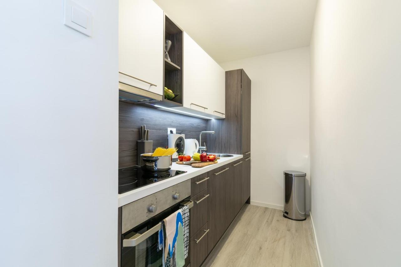 Market Inn - Zagrebacka Рийека Екстериор снимка